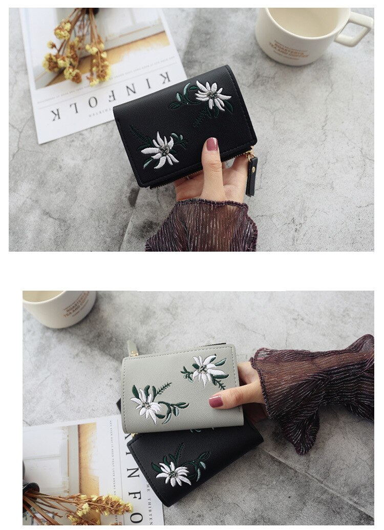 Women's  Flower Embroidery Short Wallet